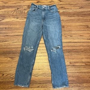 Abercrombie Ultra High Rise 90s Straight Jean - Curve Love - Size 4